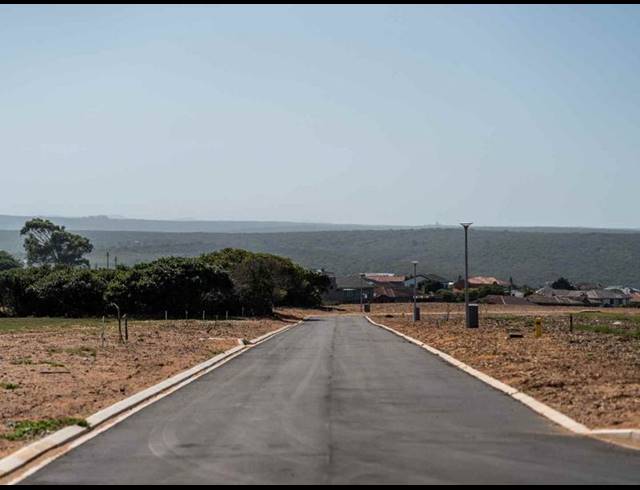 LAND FOR SALE IN STILBAAI-WES